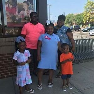 Meet your Posher, Tori